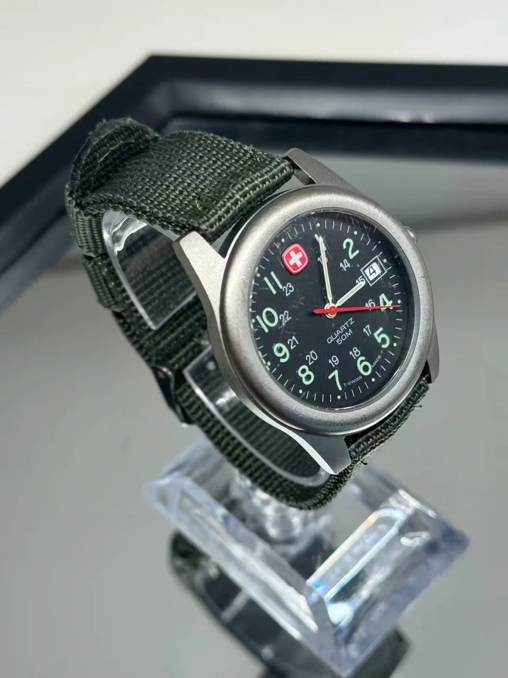 Vintage Wenger Swiss Military Marlboro Men’s Watch Date 37mm New Battery Runs